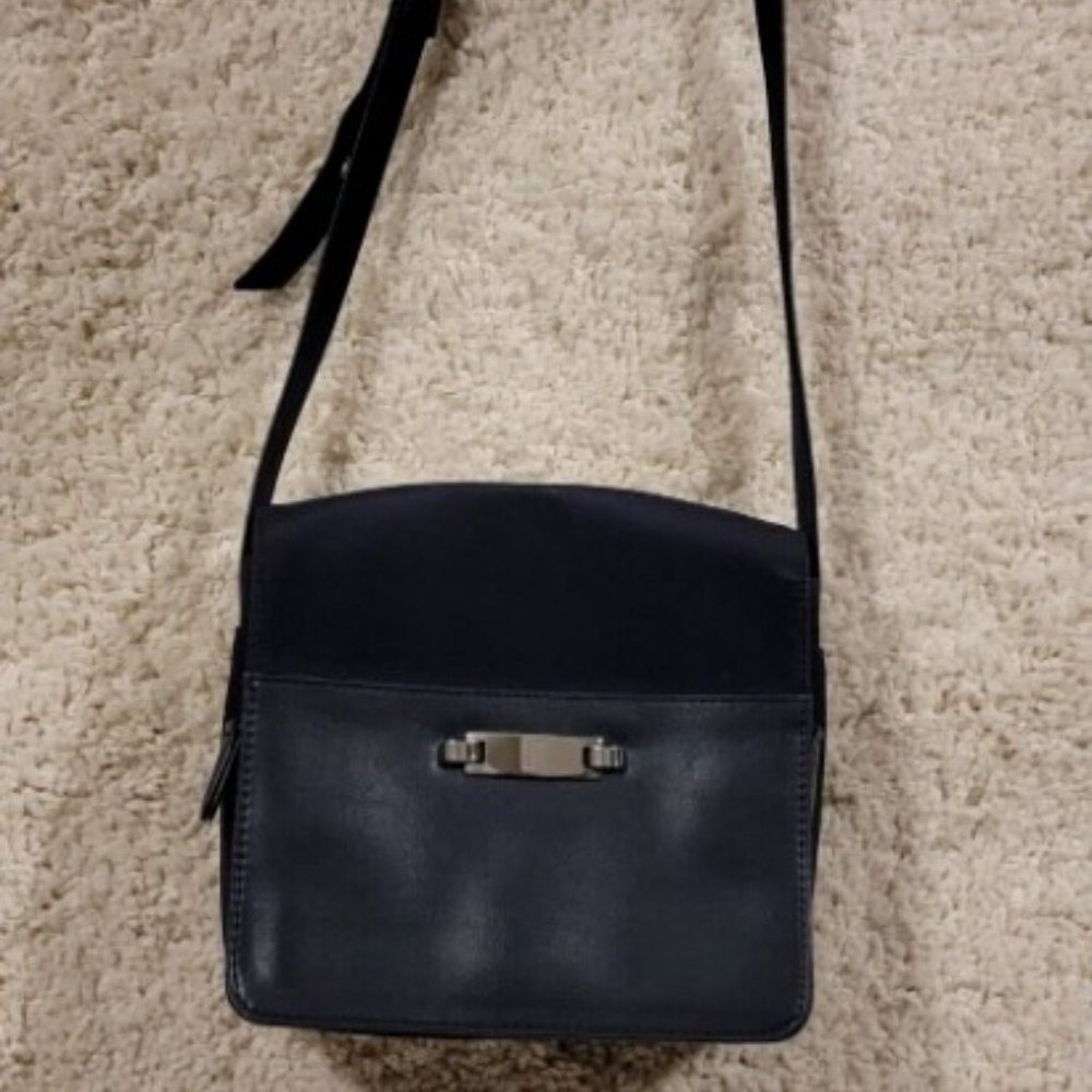 Liz Claiborne Women's Blue Crossbody Purse – Shoulder Zip Bag